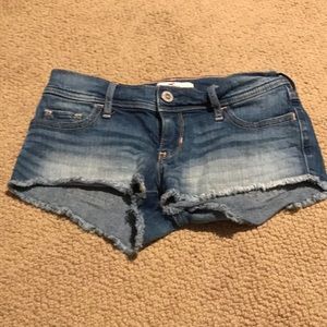 Low rise denim shorts